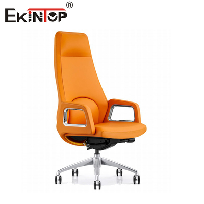 Une magnifique chaise de bureau en cuir pour les professionnels exigeants.