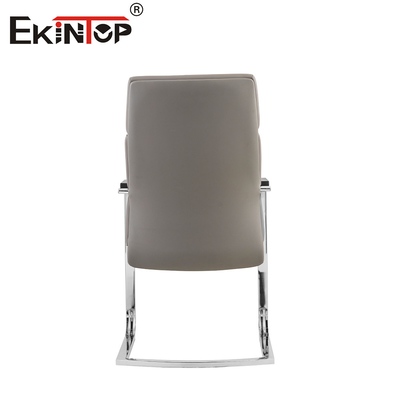 Chaise de bureau polyvalente en cuir réglable en hauteur avec base métallique chrome