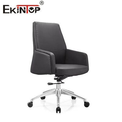 Chaise de bureau en cuir authentique, disposant d'un mécanisme de repos