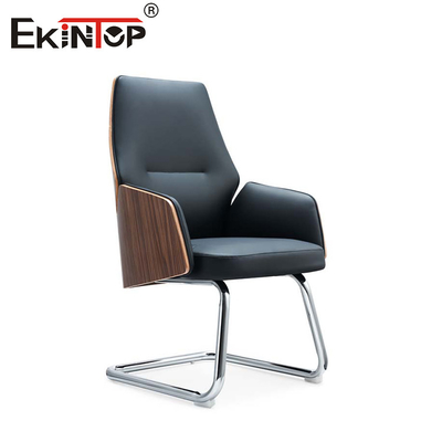 Mélange de bois et de cuir Chaise de bureau PU rembourrée pour une sophistication intemporelle