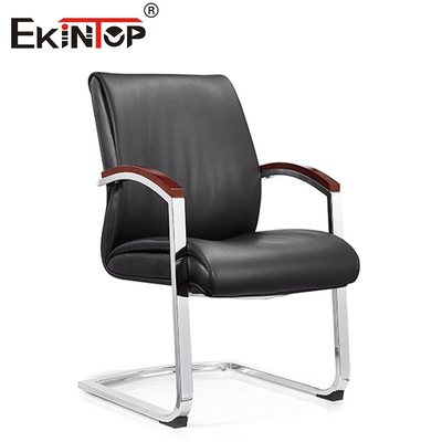 Chaise à manger en cuir noir raffinée reliant le repose-bras pour des expériences culinaires améliorées