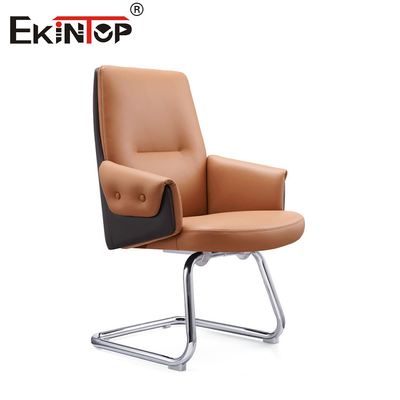 Détendez-vous dans l' élégance de la chaise de bureau en cuir en PU exécutif avec des roues en PU silencieuses