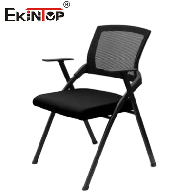 Chaise d'entraînement empilable élégante et pratique pour le lieu de travail