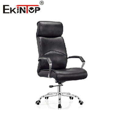 Chaise de bureau en cuir noir à dos haut avec jambes métalliques pivotantes dans le style des affaires