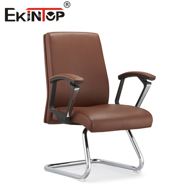 Confort et style Chaise en cuir de haute qualité pour les professionnels exigeants