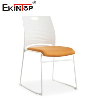 Chaise d'entraînement pliante de style moderne avec coussin d'écriture pour l'étude