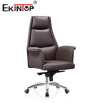 Chaise de bureau en cuir brun avec fonction pivotante et jambes métalliques