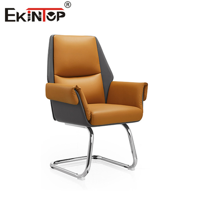 Chaise de bureau en cuir orange à la mode avec coussin et dossier confortables