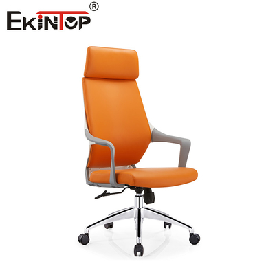 Chaise de bureau en cuir orange à dos haut avec roues style moderne