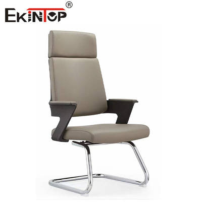 Chaise de bureau en cuir synthétique avec roulettes pivotantes et réglage de hauteur