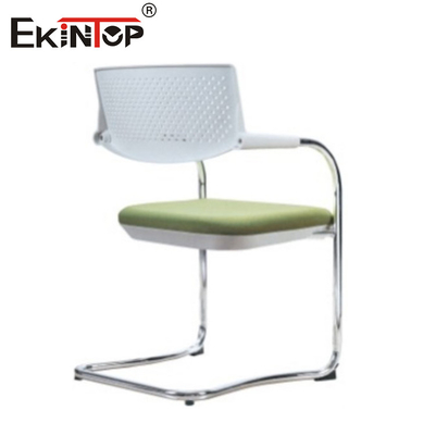 Chaise d'entraînement à jambes métalliques