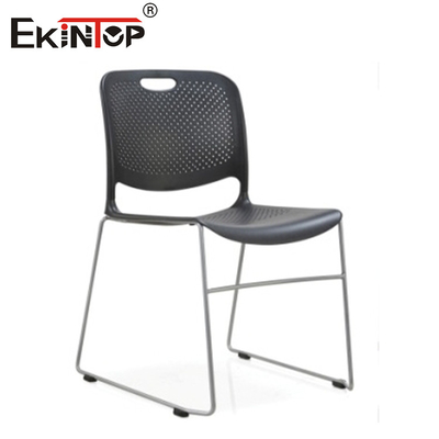 Chaise de bureau à charpente en plastique à cadre métallique