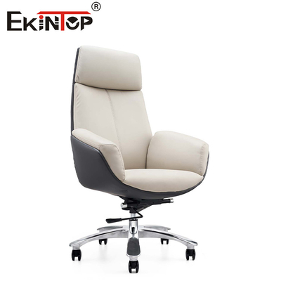 Chaise de bureau en cuir moderne avec des jambes en métal, roues réglables en hauteur