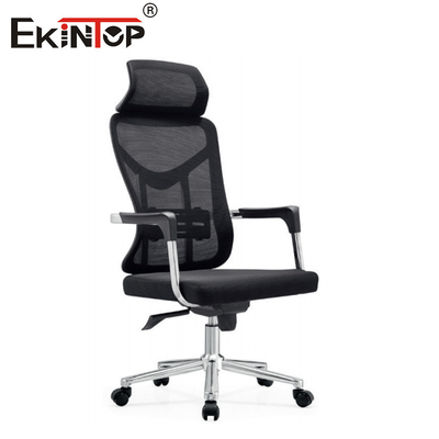 Chaise de bureau à dos en maille haute avec accoudoirs, roues pivotantes et hauteur réglable