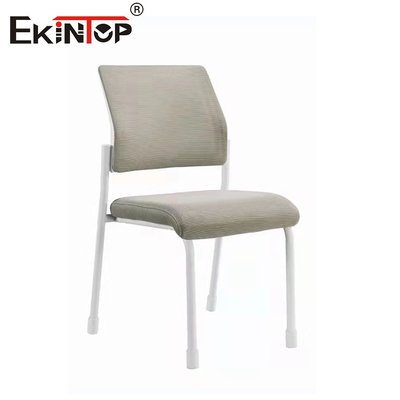 Chaise d'entraînement en matériau de maille avec coussin de siège d'éponge en métal