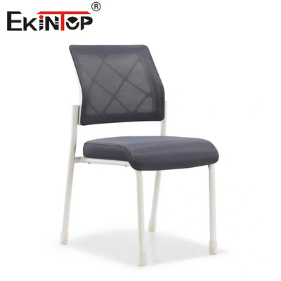 Chaise d'entraînement en matériau de maille avec coussin de siège d'éponge en métal