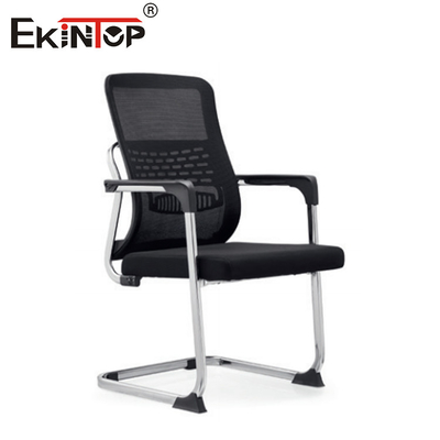 Chaise de bureau en treillis de base en acier moderne avec réglage de hauteur des rouleaux