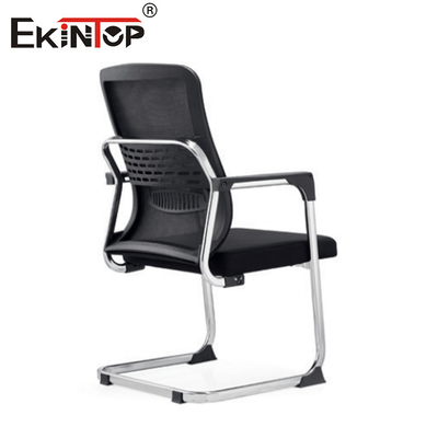 Chaise de bureau en treillis de base en acier moderne avec réglage de hauteur des rouleaux