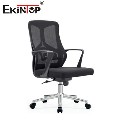 Chaise de bureau à dos en maille noire avec hauteur réglable du repose-tête