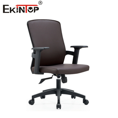Chaise de bureau auto-assemblée avec accoudoirs réglables et roues pivotantes