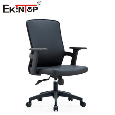 Chaise de bureau en cuir noir avec siège rembourré