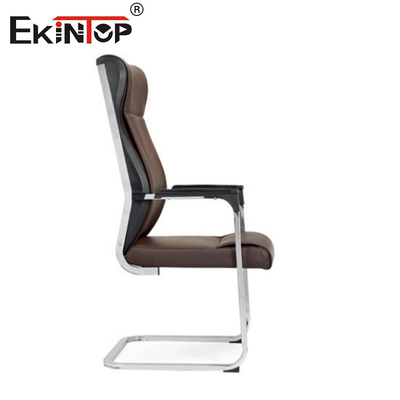 Chaise de bureau en cuir en forme d'arche en haut du dos avec accoudoirs