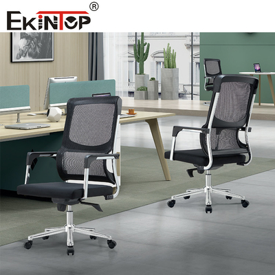 Chaise de bureau ergonomique en maille noire de style moderne