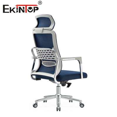 Chaise de bureau en maille personnalisable avec accoudoirs et roues de style moderne