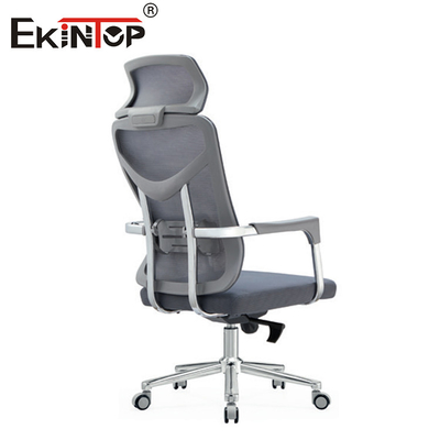 Chaise de bureau grise à dos haut avec matériau en tissu en maille et style moderne