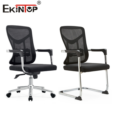 Chaise de bureau de style commercial avec coussin en mousse de mémoire noire personnalisable