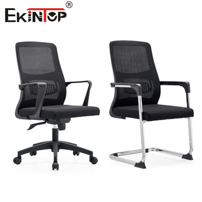 Chaise de bureau ergonomique avec tissus en maille et accoudoirs style moderne