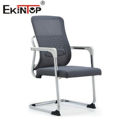 Chaise de bureau exécutive avec tissu en maille de style moderne et accoudoirs