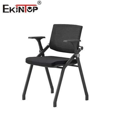 Chaises d'entraînement à dos en maille noire avec accoudoirs pour l'apprentissage et la formation