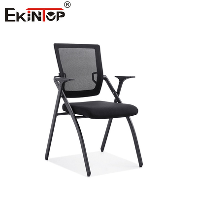 Chaise d'entraînement noire avec planche à écrire de style moderne adapté aux écoles