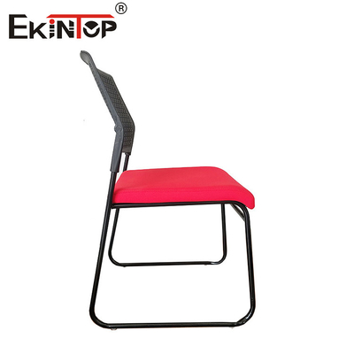 Chaise d'entraînement empilable avec coussin d'étude à siège en éponge