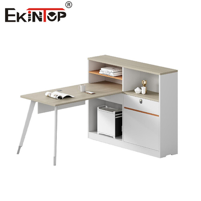 Bureau de poste de travail de bureau avec partition et armoire jointe Style moderne