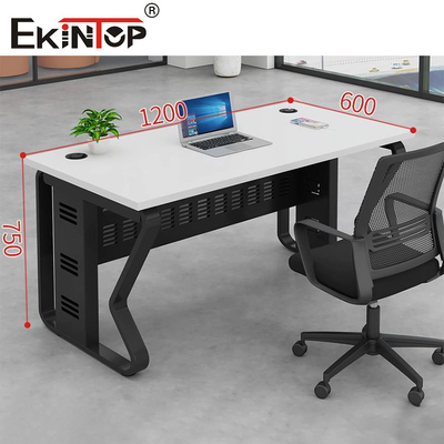 Petit bureau pour les employés Bureau exécutif Bureau de bureau de style professionnel Bureau en chêne massif