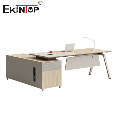 Bureau exécutif en bois naturel avec armoires de rangement Grand bureau d'écriture