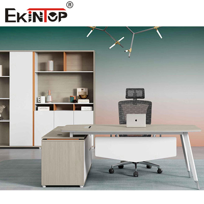 Bureau de bureau de style nouveau design avec des jambes en métal Bureau sur mesure