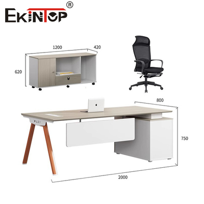 Ensemble de meubles de bureau de style commercial