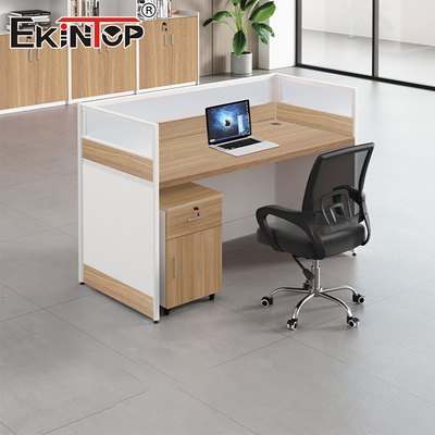 Tableau de bureau pour employé à noix avec cloison petite table