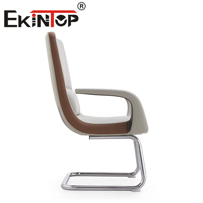 Chaise de bureau en cuir noir en ergonomie