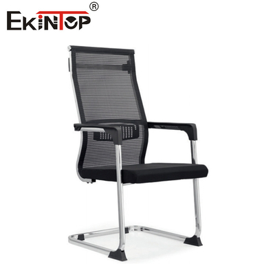 Chaise de bureau en maille courbée ergonomique avec cadre métallique et accoudoirs