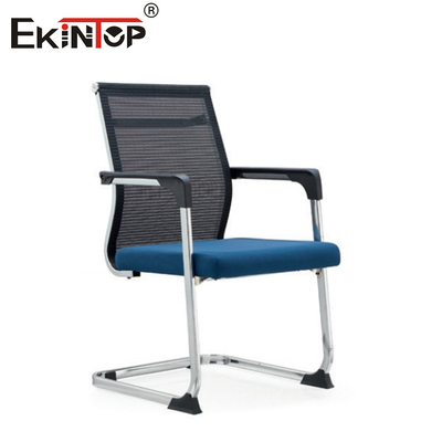Chaise arrière en maille légère et respirante pour salles de conférence
