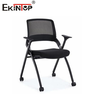 Chaise d'entraînement pliante de style moderne avec roues, accoudoirs et matériau en maille