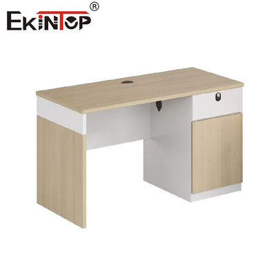 Tableau de bureau employé avec tiroirs style moderne