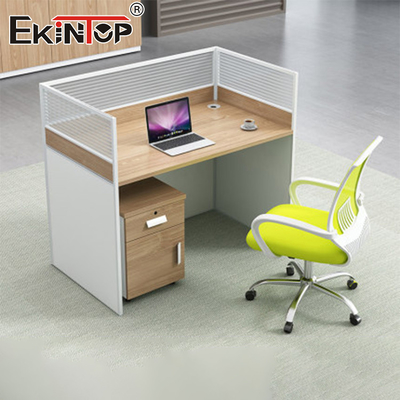 Fournitures de bureau de style moderne